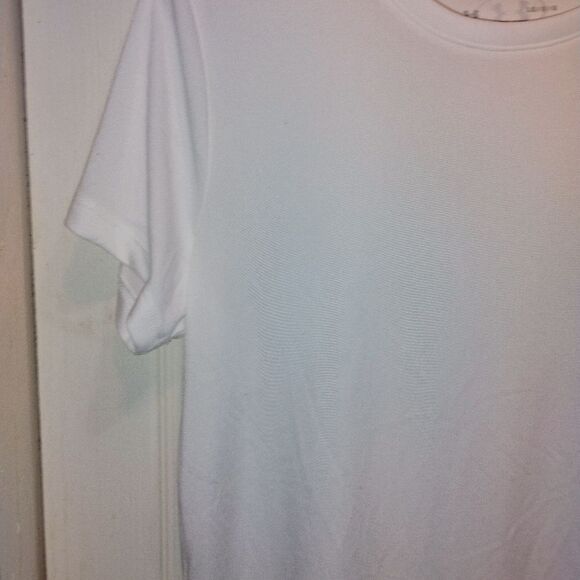 Under Armour Women's Classic White Tee - Picture 2 of 10